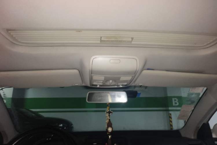 Used Volkswagen Sagitar 2011 1.4 TSI Automatic Tech Model Headliner