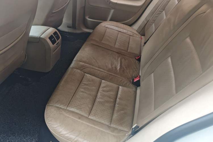 Used Volkswagen Sagitar 2011 1.4 TSI Automatic Luxury Edition Left Rear Seat