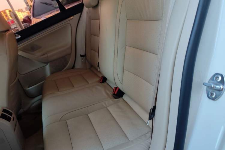 Used Volkswagen Sagitar 2011 1.4 TSI Automatic Tech Model Left Rear Seat