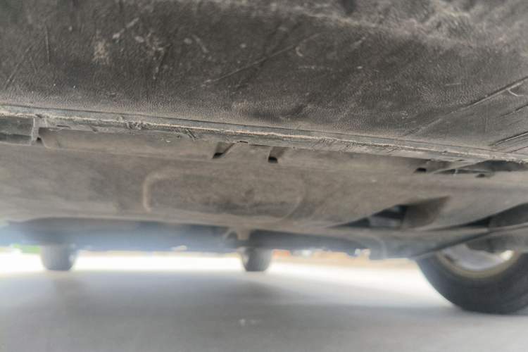 Used Volkswagen Sagitar 2012 1.6L Manual Comfort Model Chassis Front