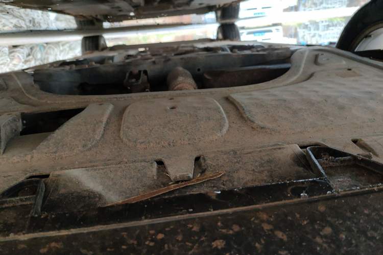 Used Volkswagen Sagitar 2012 1.6L Manual Comfort Model Chassis Front