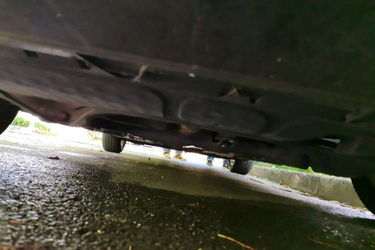 Used Volkswagen Sagitar 2012 1.6L Manual Comfort Model Chassis Front