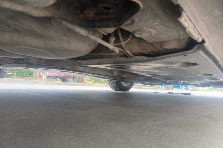Used Volkswagen Sagitar 2012 1.6L Manual Comfort Model Chassis Rear Right