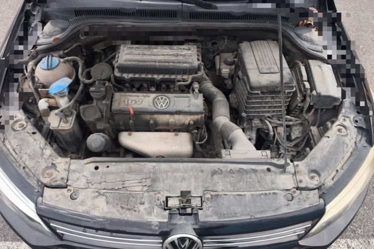 Used Volkswagen Sagitar 2012 1.6L Automatic Comfort Edition Engine Bay
