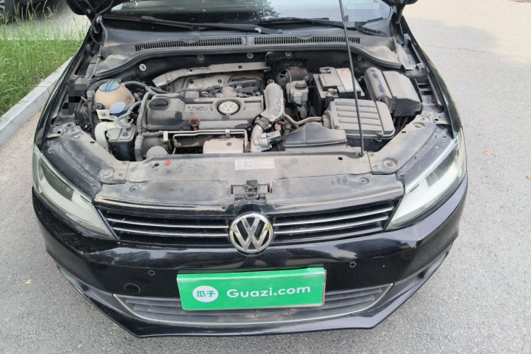 Used Volkswagen Sagitar 2012 1.4TSI Manual Luxury Model Engine Bay