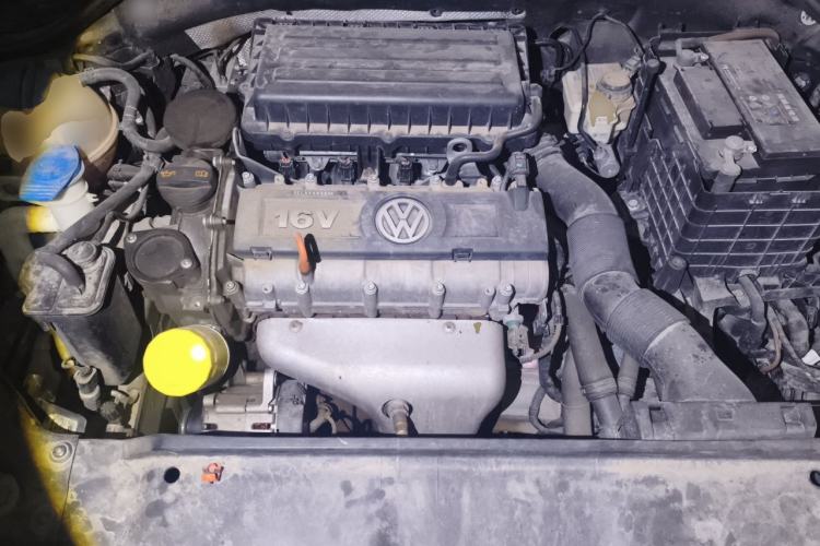 Used Volkswagen Sagitar 2012 1.6L Automatic Fashion Edition Engine Bay