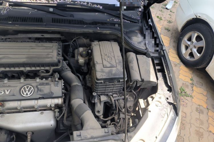 Used Volkswagen Sagitar 2012 1.6L Automatic Comfort Edition Engine Bay Left