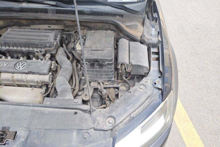 Used Volkswagen Sagitar 2012 1.6L Automatic Comfort Edition Engine Bay Left