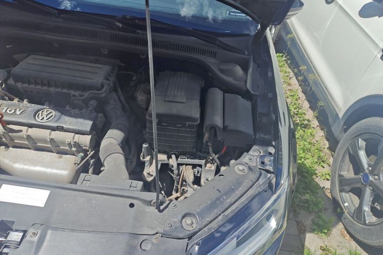 Used Volkswagen Sagitar 2012 1.6L Automatic Comfort Edition Engine Bay Left