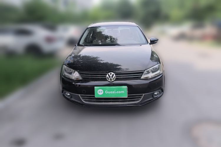 Used Volkswagen Sagitar 2012 1.4TSI Manual Luxury Model Front