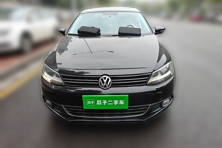 Used Volkswagen Sagitar 2012 1.6L Manual Comfort Model Front