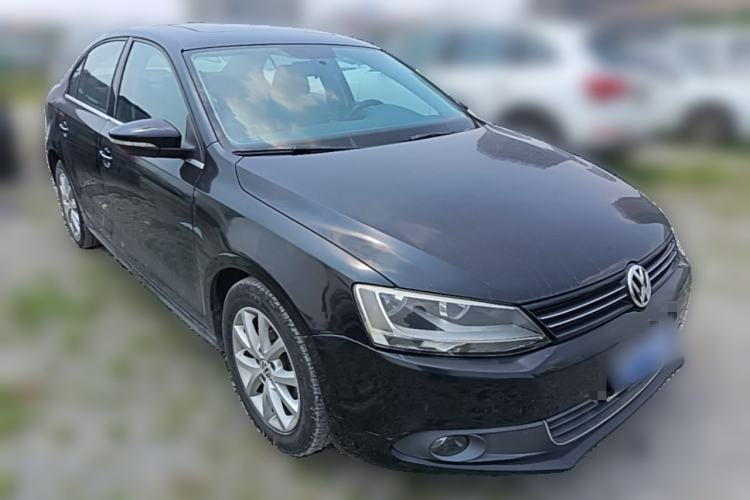Used Volkswagen Sagitar 2012 1.4TSI Automatic Luxury Edition Front Right 45 Deg