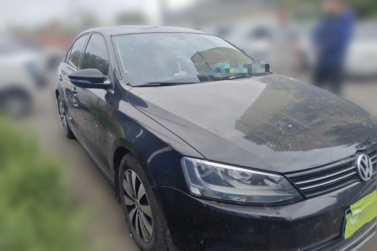 Used Volkswagen Sagitar 2012 1.8TSI Automatic Flagship Edition Front Right 45 Deg