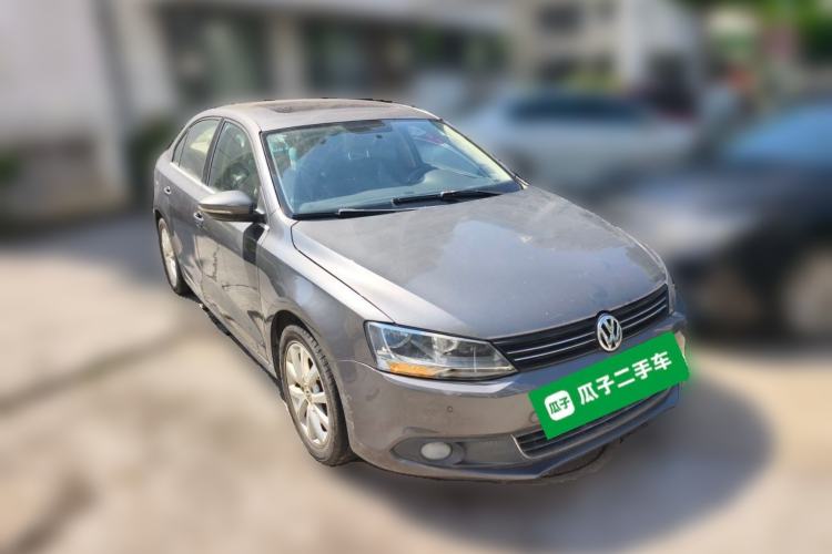 Used Volkswagen Sagitar 2012 1.4TSI Automatic Luxury Edition Front Right 45 Deg