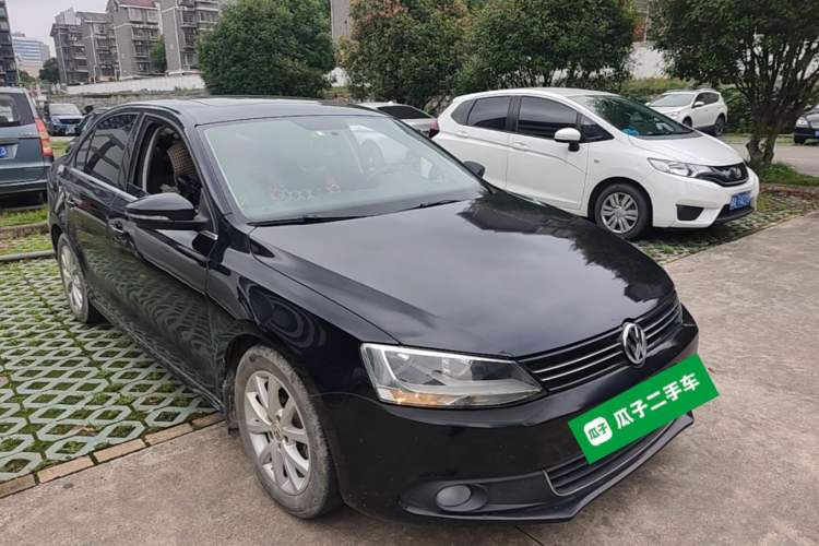 Used Volkswagen Sagitar 2012 1.6L Manual Comfort Model Front Right 45 Deg