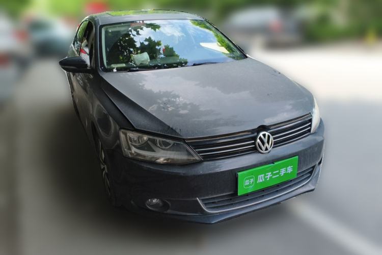 Used Volkswagen Sagitar 2012 1.8TSI Automatic Flagship Edition Front Right 45 Deg