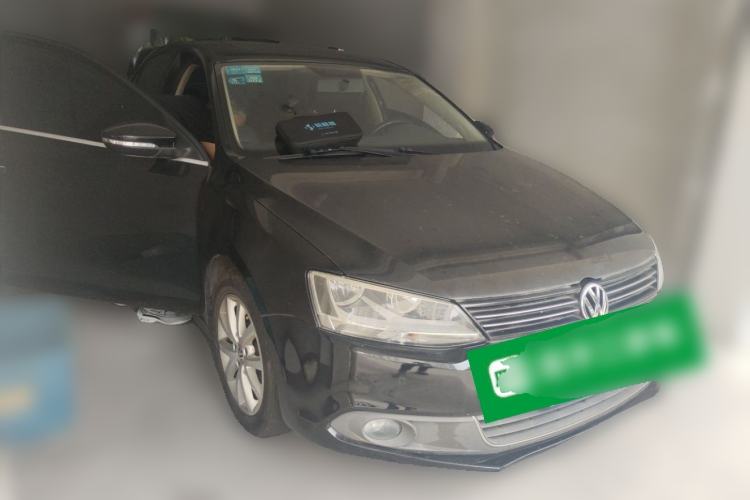 Used Volkswagen Sagitar 2012 1.4TSI Automatic Luxury Edition Front Right 45 Deg