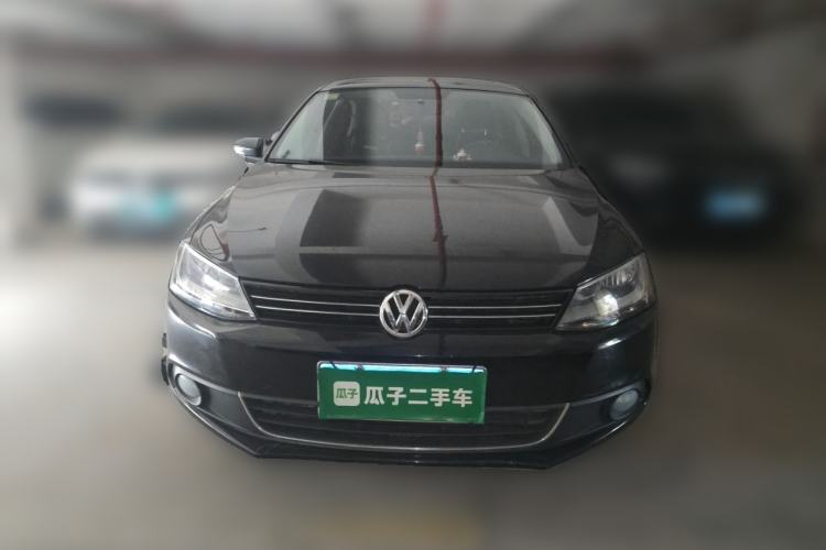 Used Volkswagen Sagitar 2012 1.6L Manual Comfort Model Front