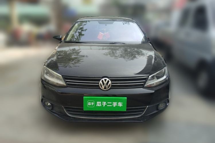 Used Volkswagen Sagitar 2012 1.6L Manual Comfort Model Front