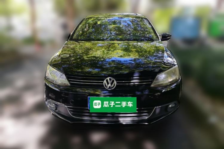 Used Volkswagen Sagitar 2012 1.6L Manual Comfort Model Front