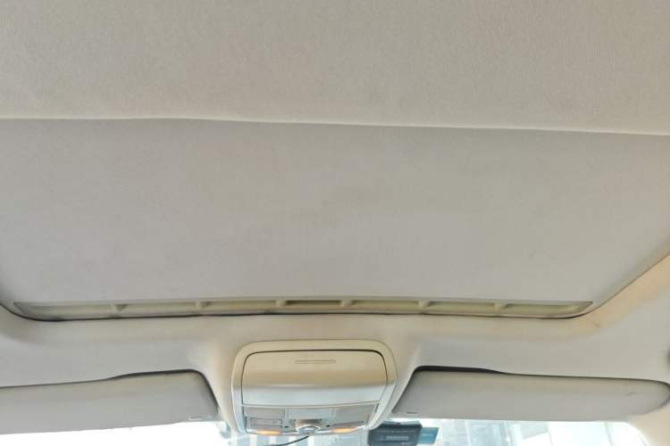 Used Volkswagen Sagitar 2012 1.6L Automatic Comfort Edition Headliner