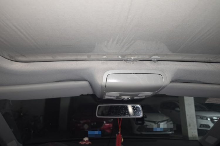 Used Volkswagen Sagitar 2012 1.6L Manual Comfort Model Headliner