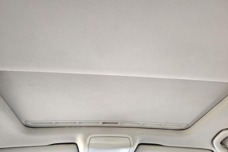 Used Volkswagen Sagitar 2012 1.6L Automatic Comfort Edition Headliner