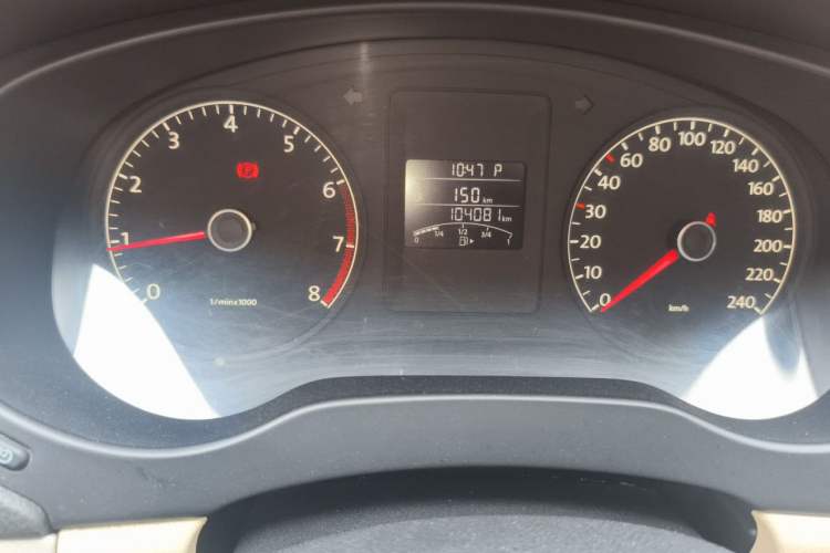 Used Volkswagen Sagitar 2012 1.6L Automatic Comfort Edition Instrument Cluster