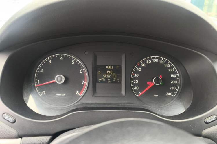 Used Volkswagen Sagitar 2012 1.6L Automatic Comfort Edition Instrument Cluster