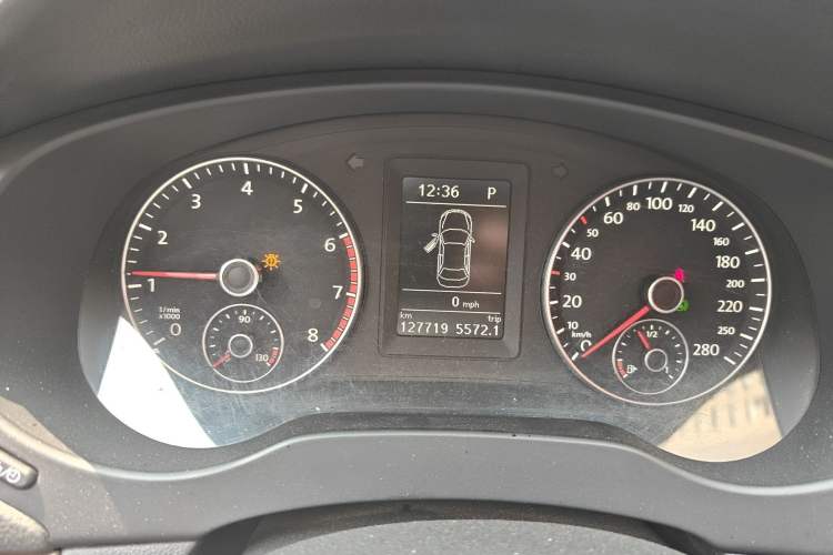 Used Volkswagen Sagitar 2012 1.8TSI Automatic Flagship Edition Instrument Cluster