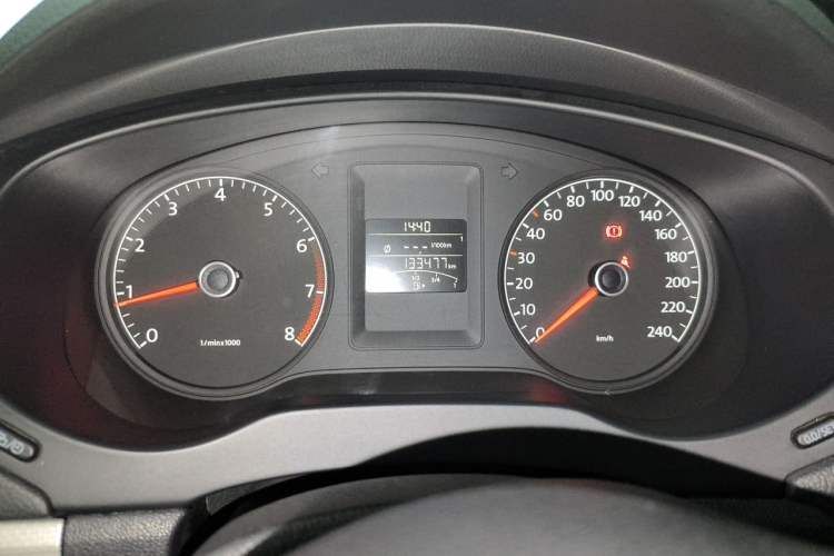 Used Volkswagen Sagitar 2012 1.6L Manual Comfort Model Instrument Cluster