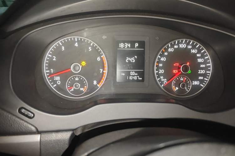Used Volkswagen Sagitar 2012 1.4TSI Automatic Fashion Edition Instrument Cluster
