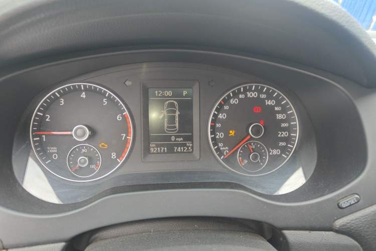Used Volkswagen Sagitar 2012 1.8TSI Automatic Flagship Edition Instrument Cluster