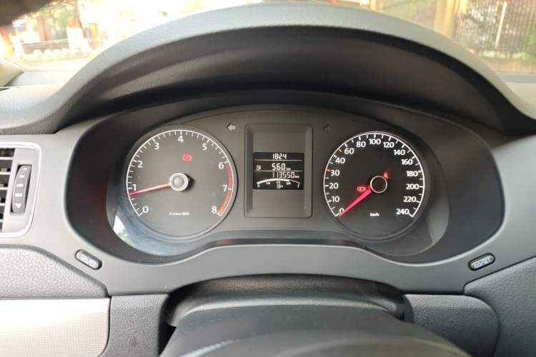 Used Volkswagen Sagitar 2012 1.6L Manual Comfort Model Instrument Cluster