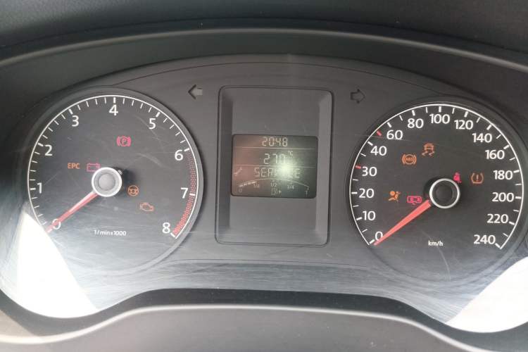 Used Volkswagen Sagitar 2012 1.6L Manual Comfort Model Instrument Cluster