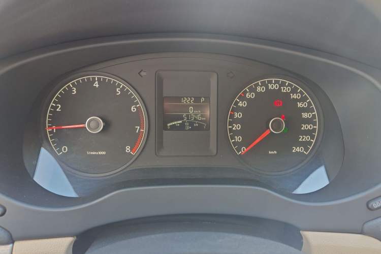Used Volkswagen Sagitar 2012 1.6L Automatic Comfort Edition Instrument Cluster