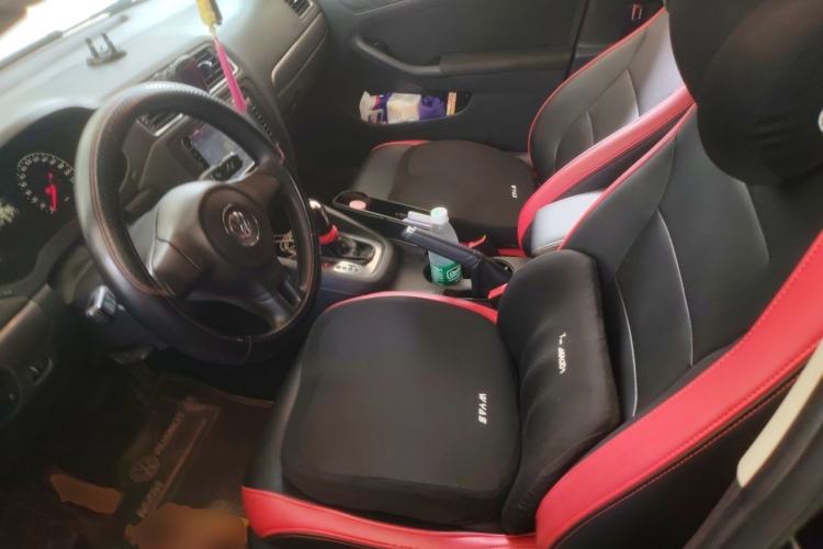 Used Volkswagen Sagitar 2012 1.6L Automatic Fashion Edition Left Front Seat
