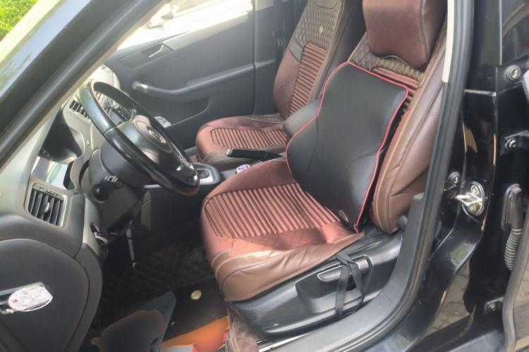Used Volkswagen Sagitar 2012 1.6L Automatic Comfort Edition Left Front Seat