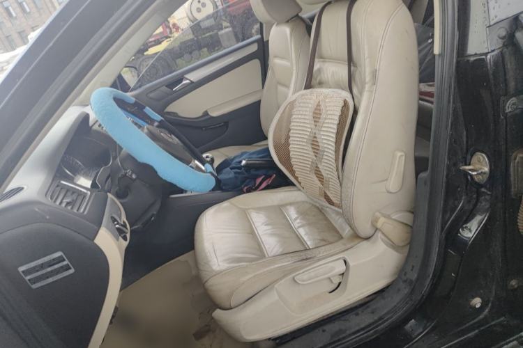 Used Volkswagen Sagitar 2012 1.4TSI Manual Luxury Model Left Front Seat