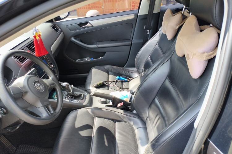 Used Volkswagen Sagitar 2012 1.6L Automatic Comfort Edition Left Front Seat