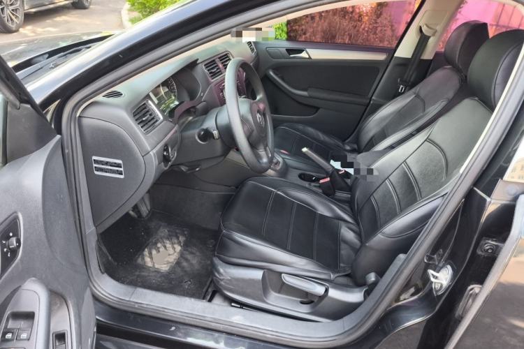 Used Volkswagen Sagitar 2012 1.4TSI Automatic Fashion Edition Left Front Seat