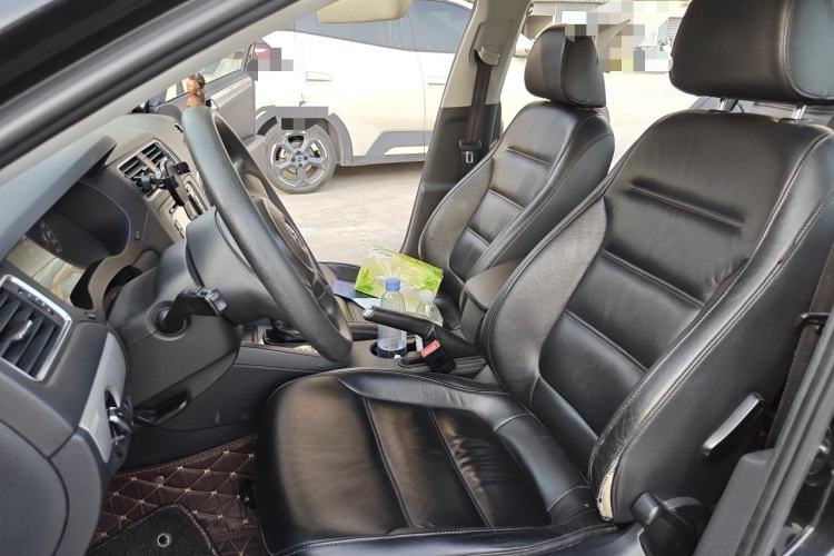 Used Volkswagen Sagitar 2012 1.6L Automatic Comfort Edition Left Front Seat