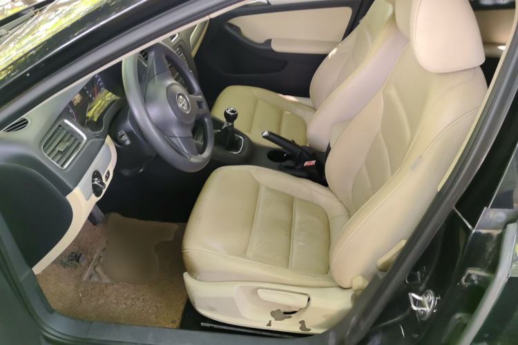 Used Volkswagen Sagitar 2012 1.6L Manual Comfort Model Left Front Seat