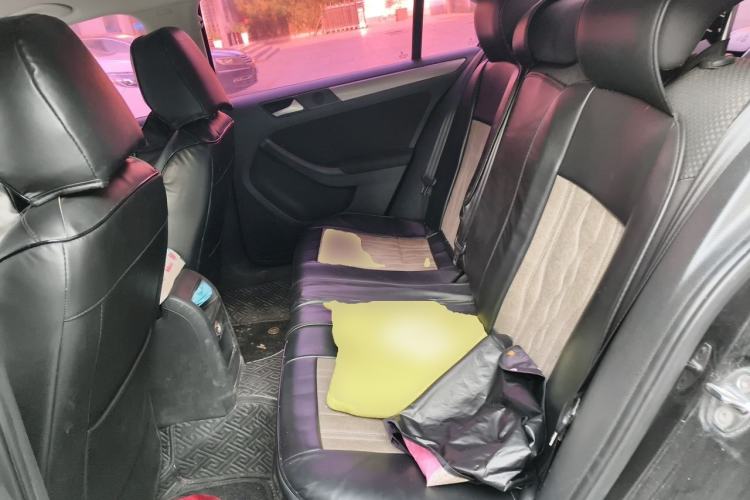 Used Volkswagen Sagitar 2012 1.6L Automatic Fashion Edition Left Rear Seat