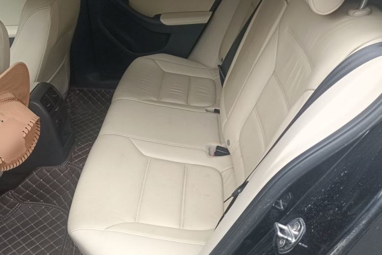 Used Volkswagen Sagitar 2012 1.6L Manual Comfort Model Left Rear Seat