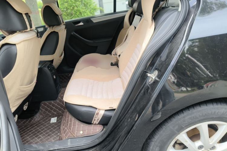 Used Volkswagen Sagitar 2012 1.4TSI Manual Luxury Model Left Rear Seat