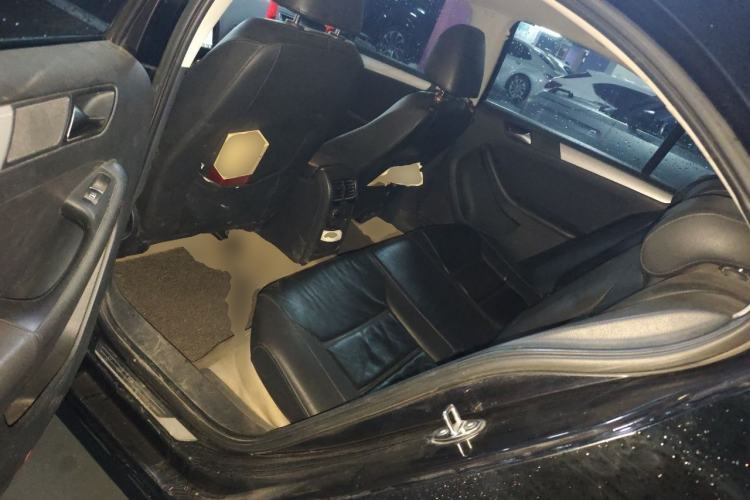 Used Volkswagen Sagitar 2012 1.6L Automatic Comfort Edition Left Rear Seat