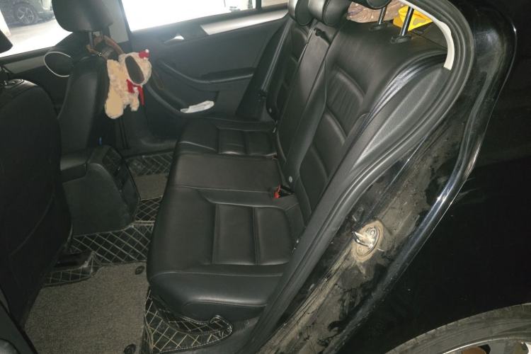Used Volkswagen Sagitar 2012 1.6L Manual Comfort Model Left Rear Seat