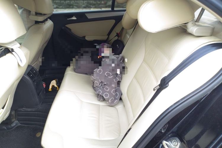 Used Volkswagen Sagitar 2012 1.4TSI Manual Luxury Model Left Rear Seat