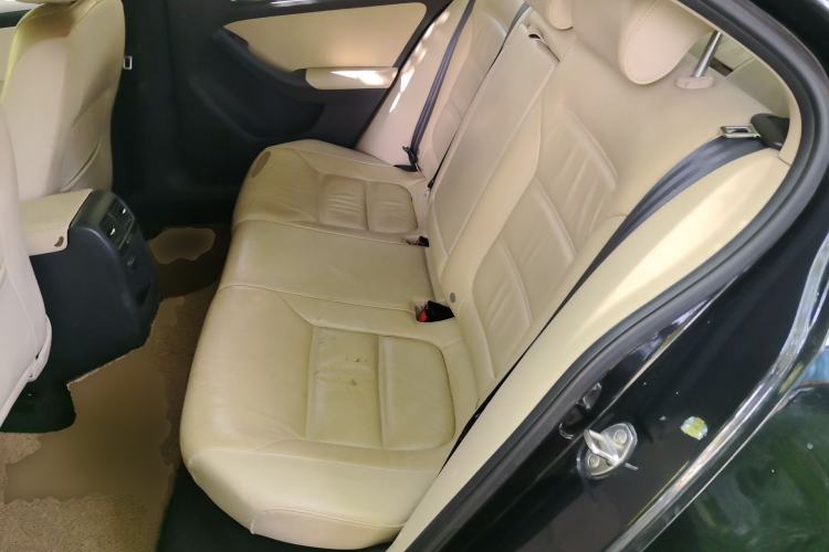 Used Volkswagen Sagitar 2012 1.6L Manual Comfort Model Left Rear Seat